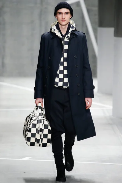 Look 34